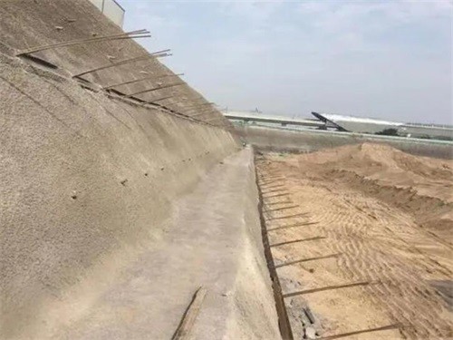 西峰河道边坡加固